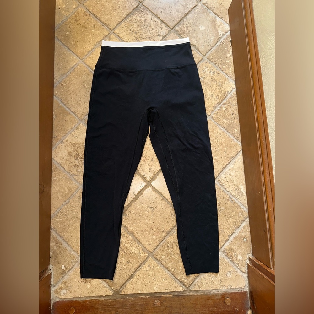 YPB Abercrombie & Fitch Black Leggings with White Waistband Sz Med Short